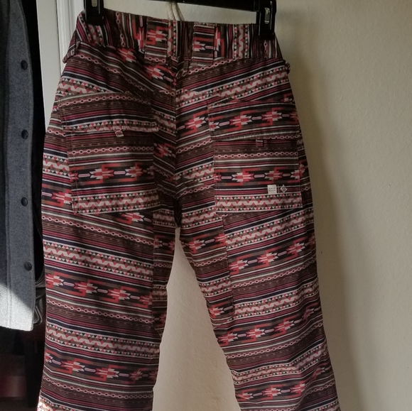 Powder room snowboard pants village tribal - Picture 3 of 3